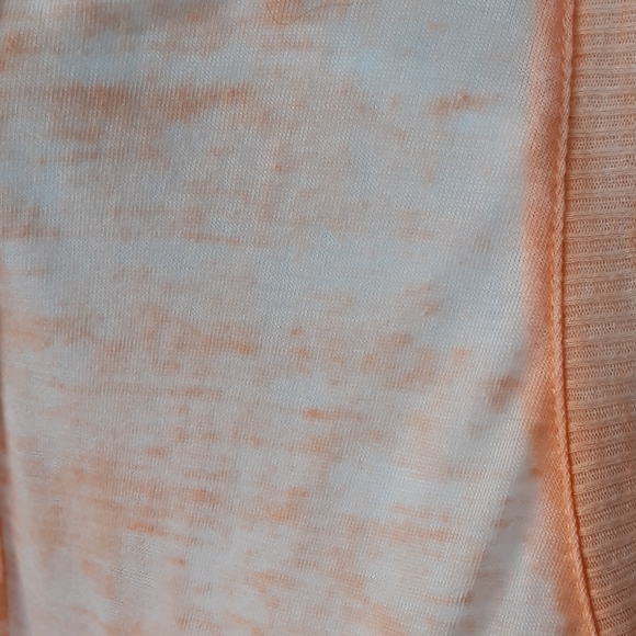 DKNY T-shirt,  size 2X,  light orange  color - Picture 3 of 3